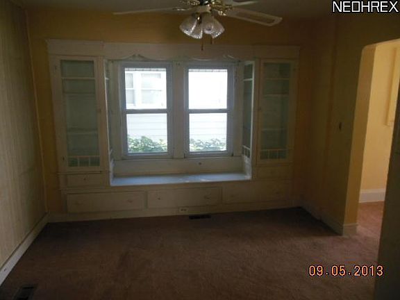 2nd image of 127 Marseilles Ave