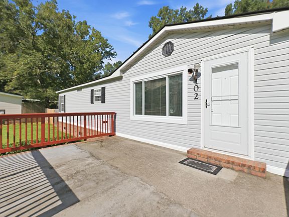 4th image of 102 Dean Dr