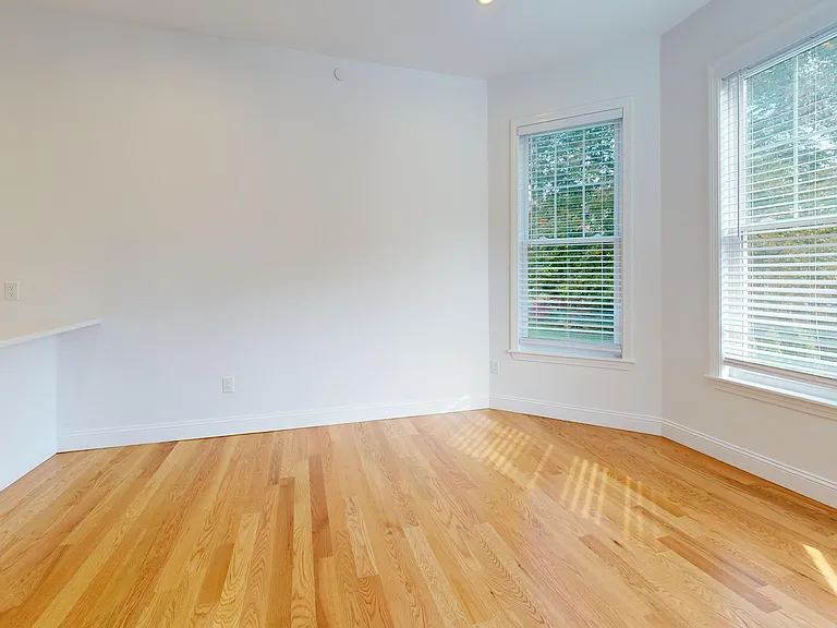 231 Main Street — Photo 10