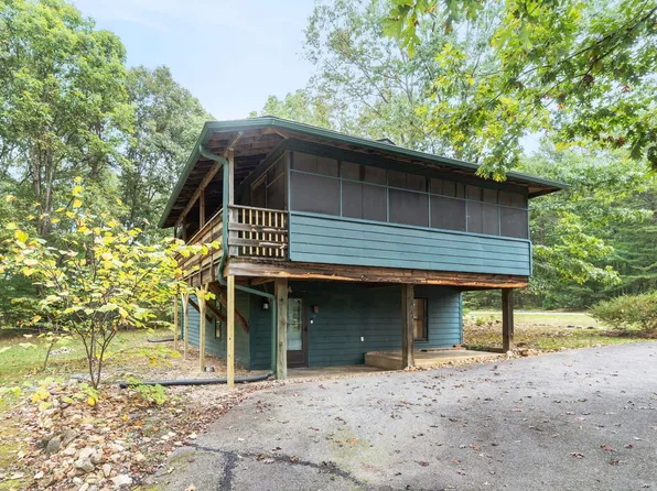 345 Walnut Shade Rd, Louisa, VA 23093