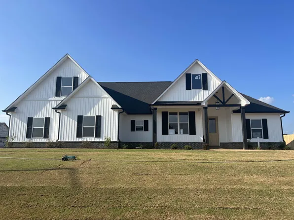 151 Strawberry Rdg, Medina, TN 38355