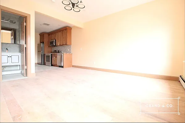 Rented by Grand & Co. | media 17