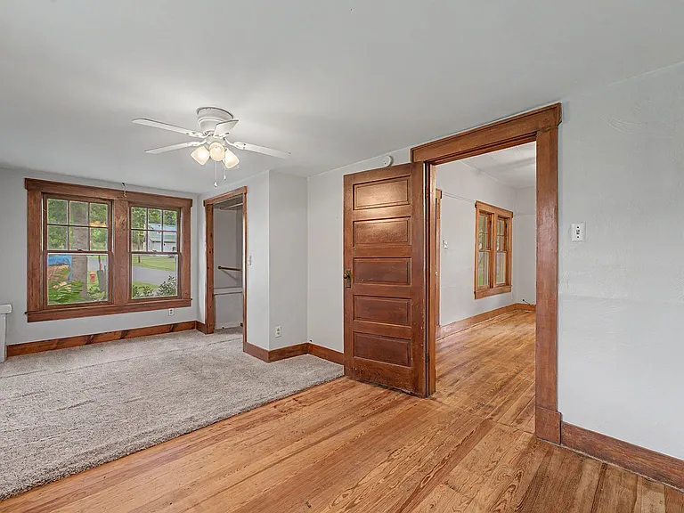 810 King Ave — Photo 6
