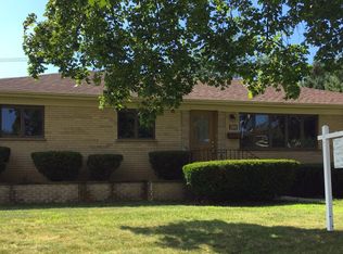204 Audrey Ln, Mount Prospect, IL 60056