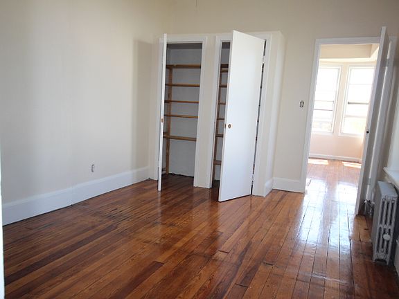 4th image of 115 Boerum Pl APT 3