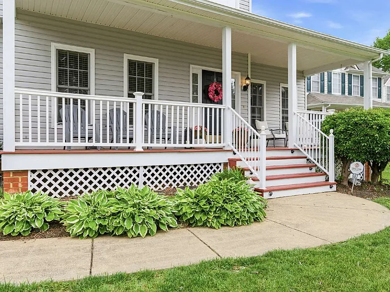 607 Green Garden Cir — Photo 4