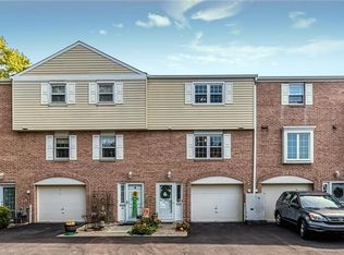 37 Oxford Ct, Pittsburgh, PA