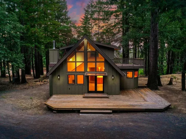 8676 Palmer Creek Road, Healdsburg, CA 95448