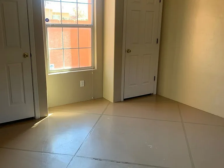 2940 N Adelaide Farms Pl — Photo 10