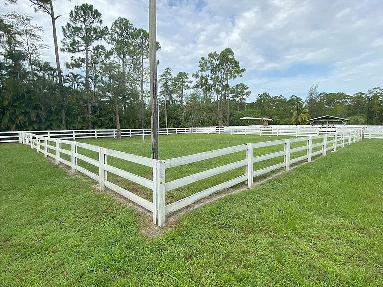 2315 Deer Run Blvd — Photo 56