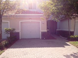 2350 Center Stone Ln, Riviera Beach, FL 33404