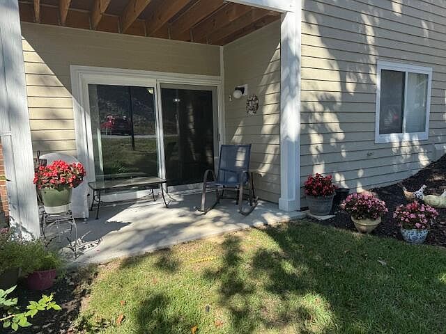 1st image of 370 Timber Ridge Dr Unit 1