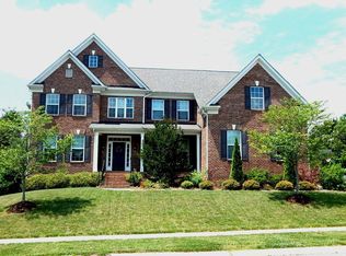 1049 Revelwood Dr, Matthews, NC 28104