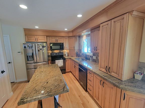 5th image of 2593 W Dry Creek Dr