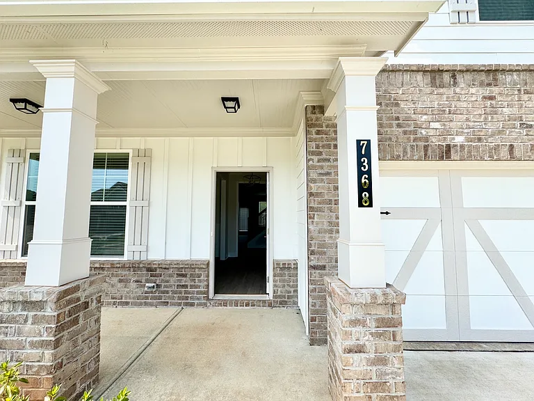 7368 Rocklin Ln — Photo 3