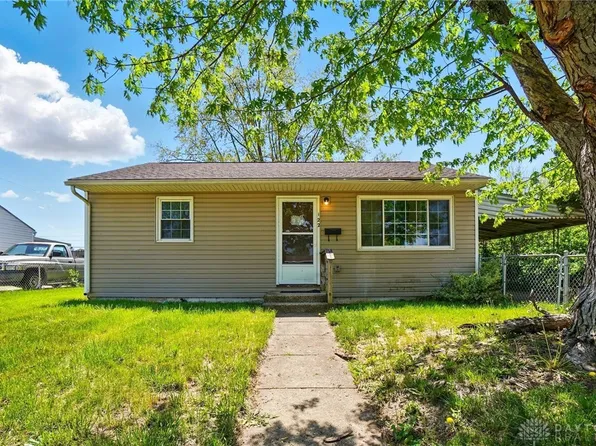 122 Diana Ln N, Fairborn, OH 45324