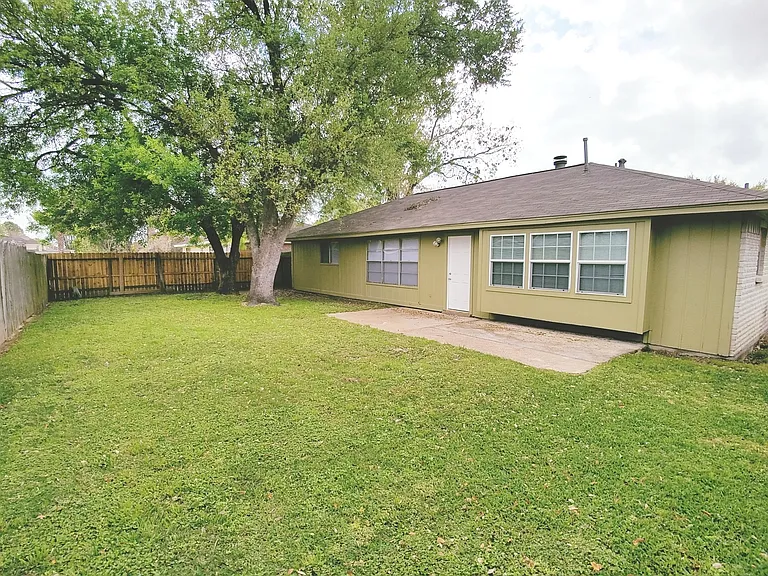 14210 Galvani Dr — Photo 15