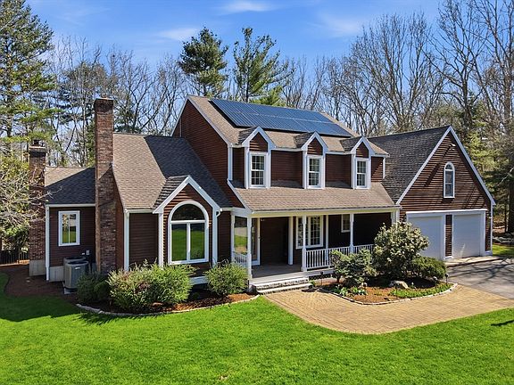 2nd image of 15 Grist Mill Ln