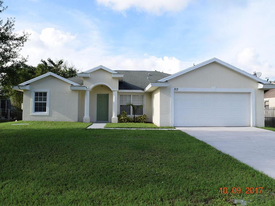 1st image of 313 SE Crosspoint Dr