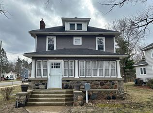 78 Spring St, Hillsdale, MI 49242