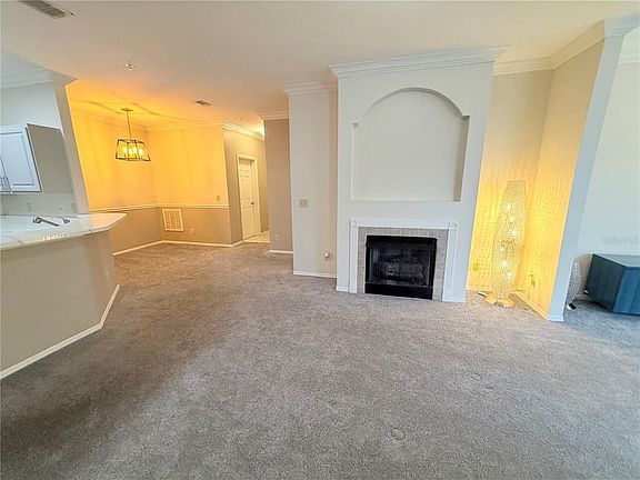 4th image of 13810 SUTTON PARK DRIVE N #123