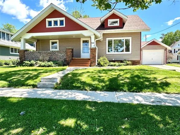 314 N Maple St, Monticello, IA 52310