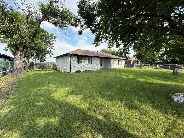 6033 S 31st West Ave — Photo 2