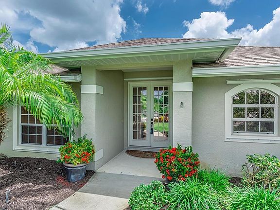 3rd image of 3051 Shamrock Dr