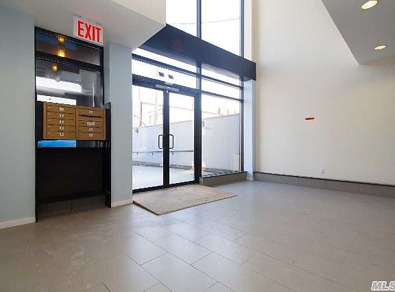 2nd image of 3438 Bell Blvd