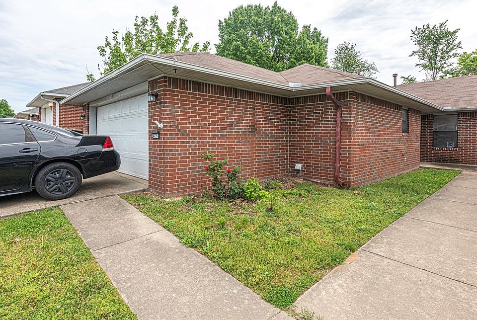 2nd image of 4235 Nightingale Ln #A & B