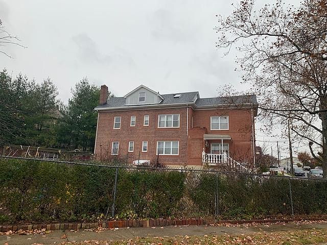 1st image of 7 Vista Pl