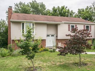 825 Belvoir Rd, Plymouth Meeting, PA 19462