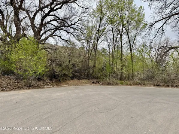 S Hidden Glenn St, Farmington, NM 87401