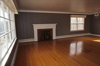 3rd image of 445 Southland Dr