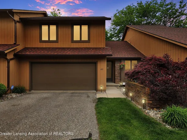 1615 Willow Creek Dr, Lansing, MI 48917