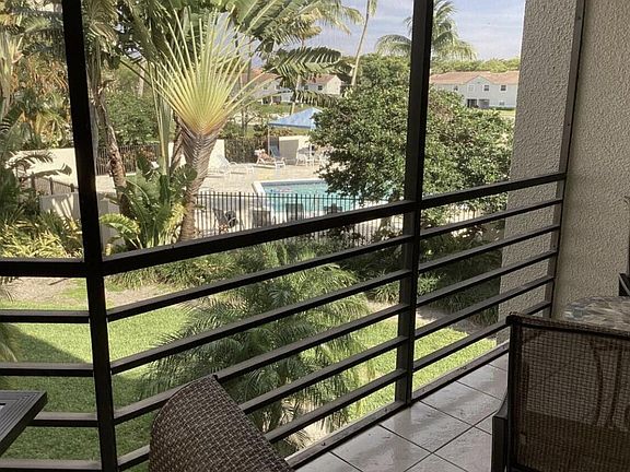 3rd image of 5851 Camino Del Sol APT 203