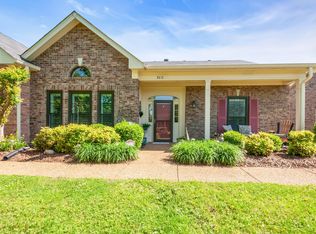 9215 Sawyer Brown Rd, Nashville, TN 37221