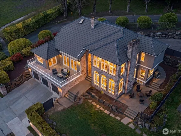 4550 49th Avenue NE, Seattle, WA 98105