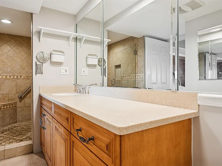 4141 Bayshore Blvd #12.1 — Photo 13