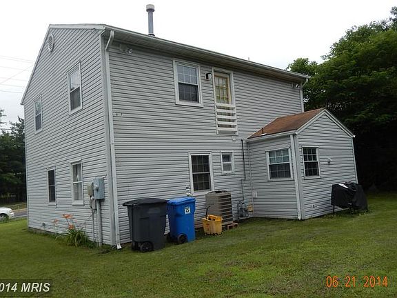 4th image of 143 Old Centreville Rd