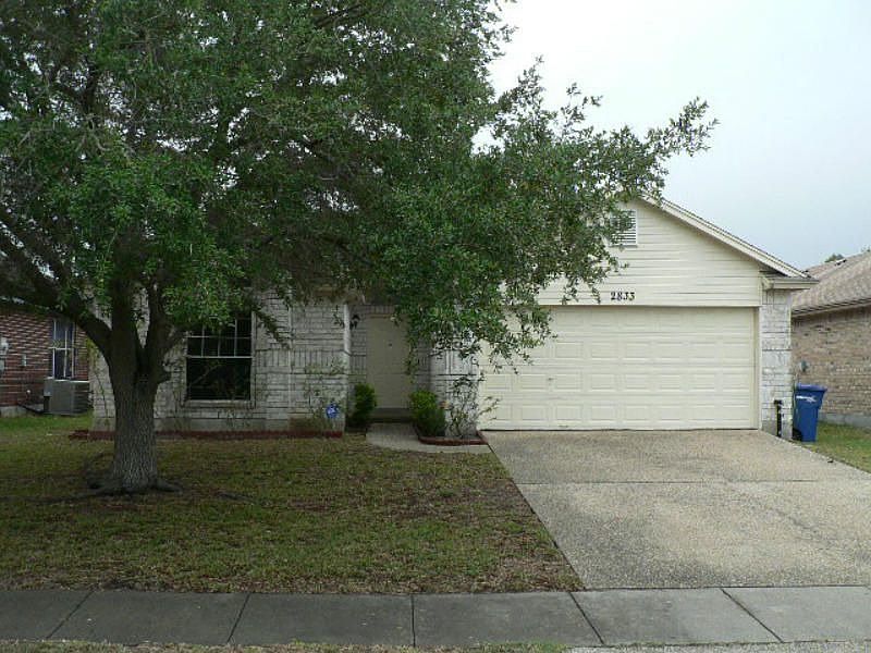 1st image of 2833 Quebec Dr