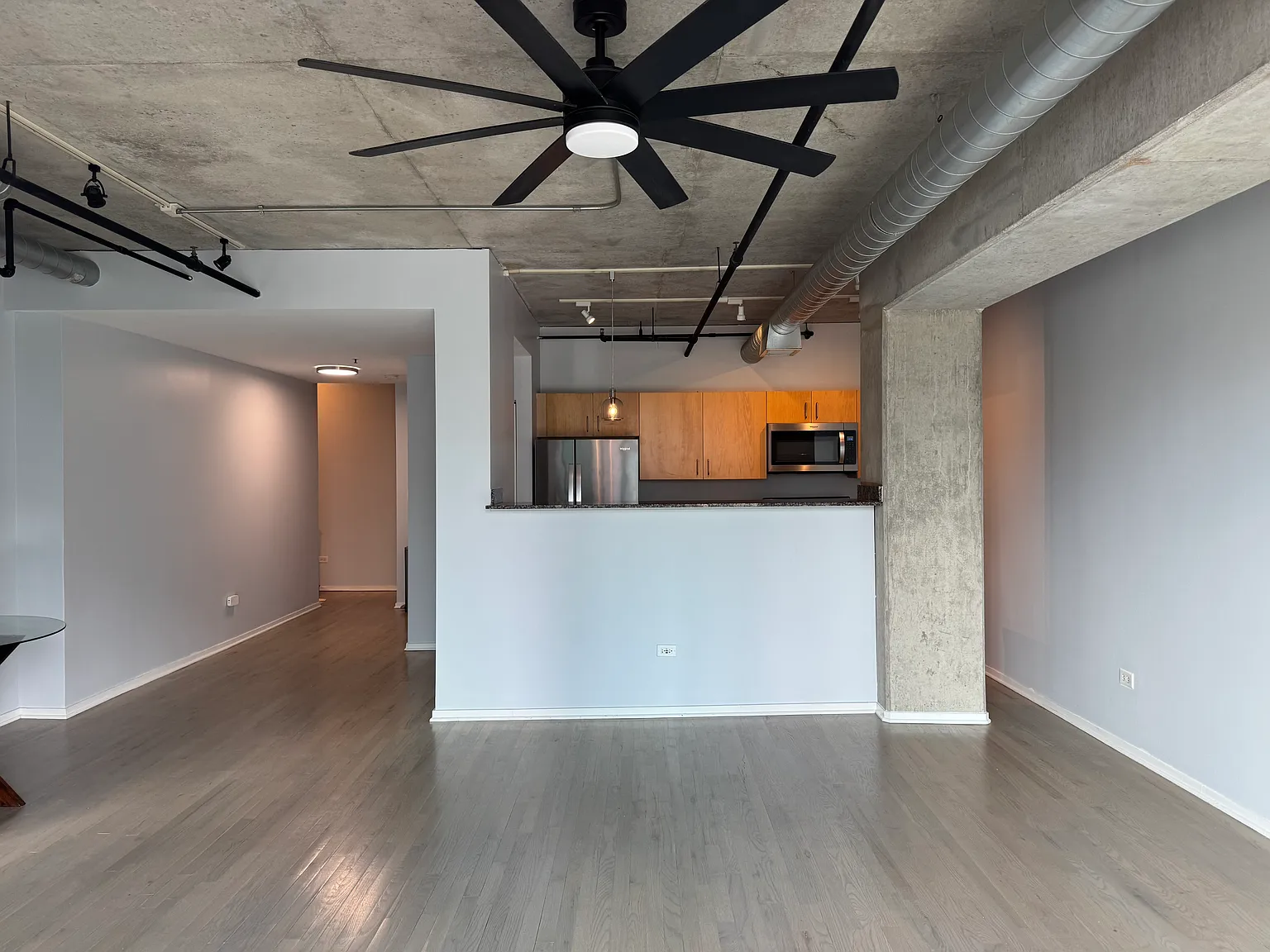 2 bed, 1200 sqft, $2,800 — Photo 3