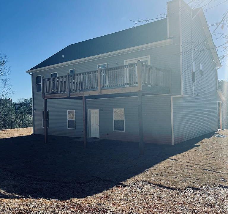2nd image of 106 Hepsie Willis Blvd