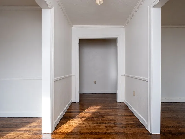 505 Skyline Dr — Photo 6