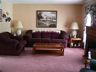 2nd image of 8062 Crestwood Dr