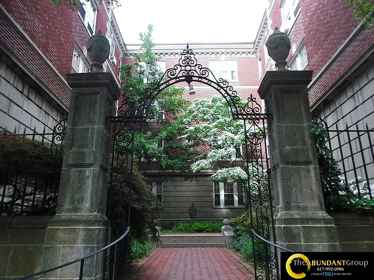 4 Washington Ave #5 — Photo 13