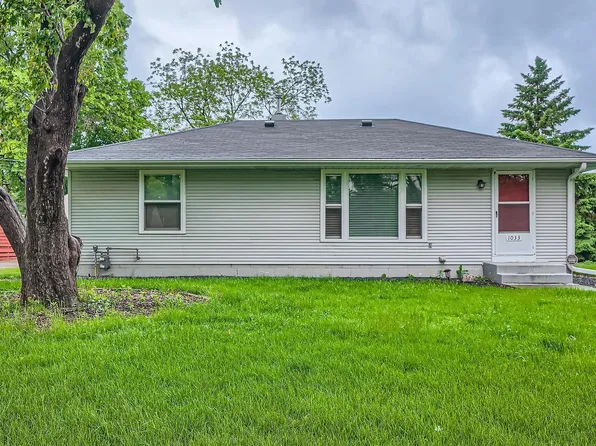 1033 Beatrice St, Eagan, MN 55121