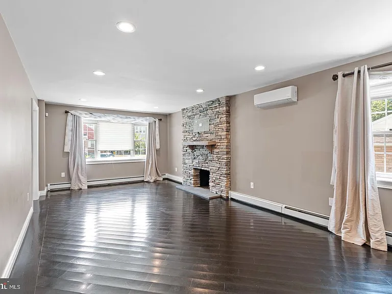 115 Samdin Blvd — Photo 6