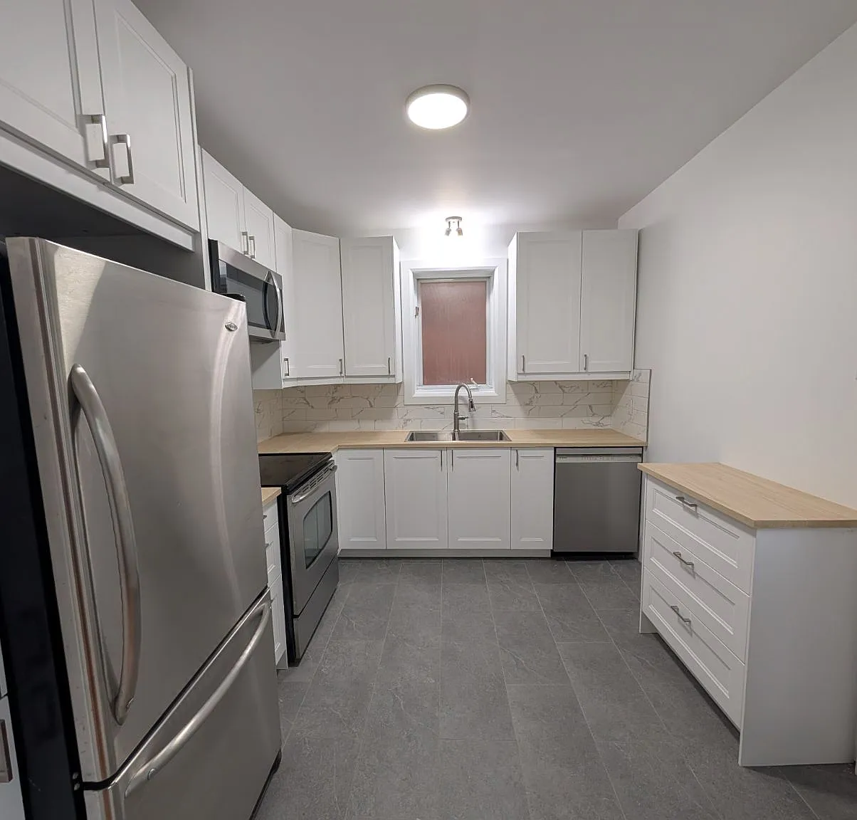 324 Laurier Avenue East Ottawa — Photo 2