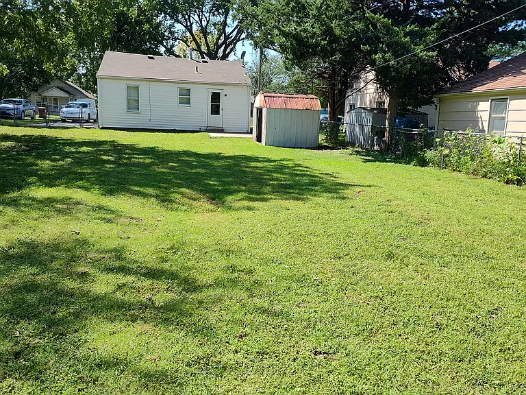 814 N Sheridan Ave — Photo 11